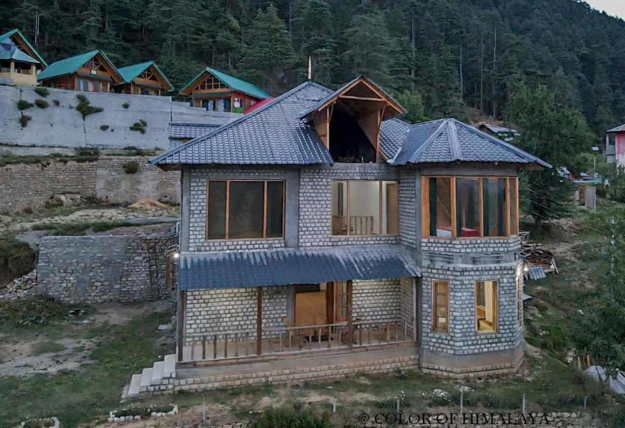 Loghouse At Khajjiar Lake Exterior photo