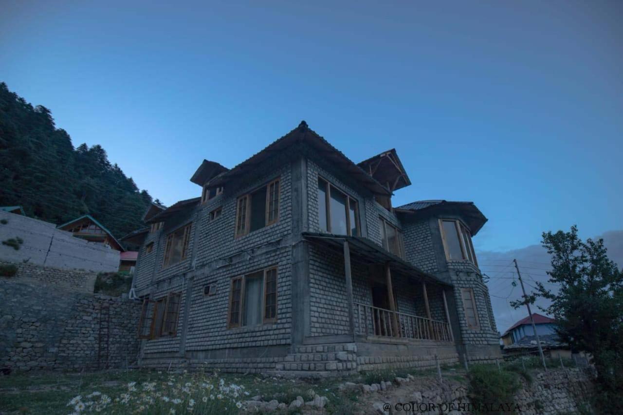 Loghouse At Khajjiar Lake Exterior photo