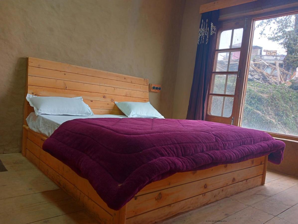 Loghouse At Khajjiar Lake Exterior photo